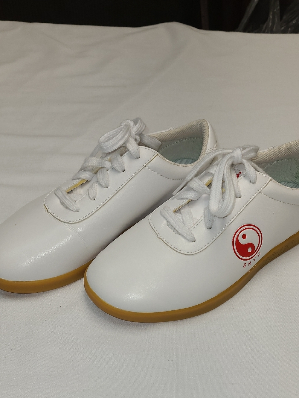 White canvas Chinese Kung Fu Tai Chi Wushu Lace-Up Sneakers with Yin-Yang Logo 6
